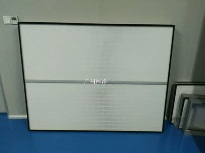 HEPA高效過濾網(wǎng)可廣泛用于光學(xué)電子、LCD液晶制造，生物醫(yī)藥、精密儀器、飲料食品，PCB印刷等行業(yè)無塵凈化車間的空調(diào)末端送風(fēng)處。